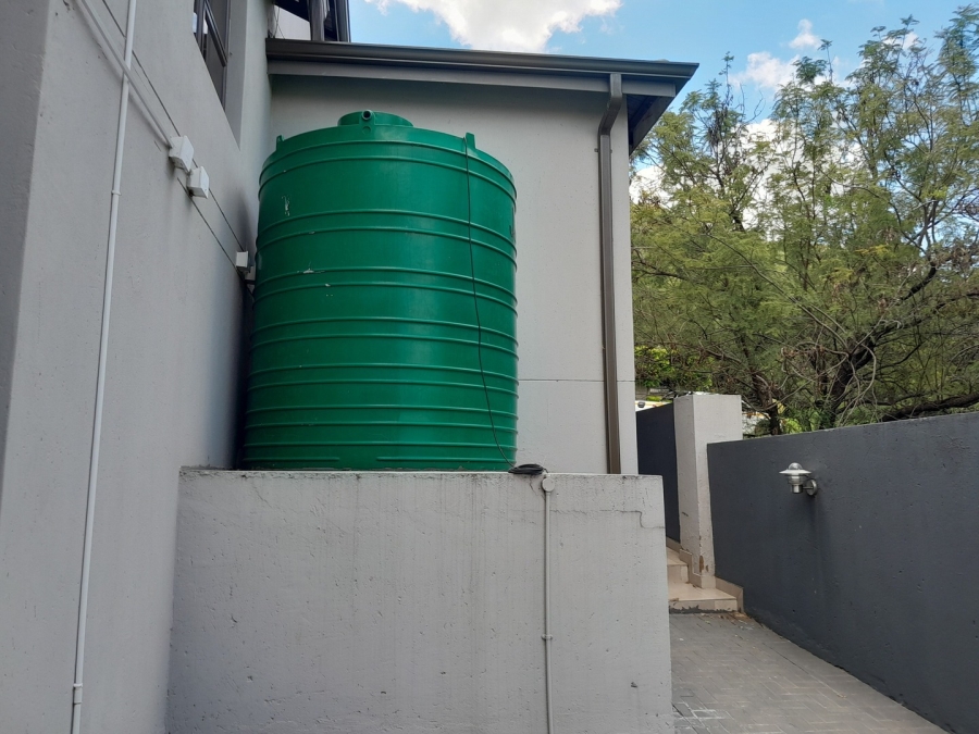 6 Bedroom Property for Sale in Kosmos Ridge North West